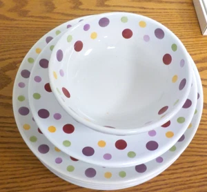 Simple Additions Lot by Pampered Chef (4 Dinner Plates, 4 Salad Plates, 1 Bowl) - Picture 1 of 3