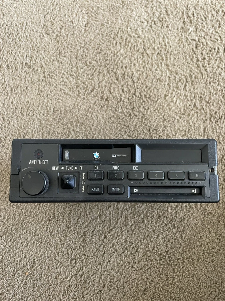 BMW E30 318i 325i M3 1984 1991 OEM RADIO ALPINA AM/FM casete estéreo  Foto 1 de 4