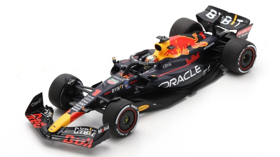 Model Car Formula 1 F1 1:18 Scale Spark Red Bull Verstappen 2022 Abu Dhabi - Image 1 of 1