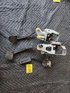 ✅ 02-06 ACURA RSX TYPE S 6 SPEED TRANSMISSION GAS BRAKE CLUTCH PEDAL SET - Picture 1 of 5