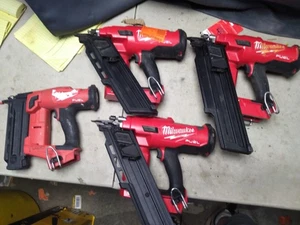 Milwaukee 2744-20 M18 21 gradi cordless telaio chiodatrice ricambi-lotto riparazione #20 - Foto 1 di 6