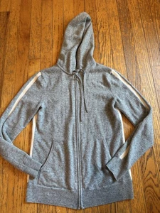 Felpa con cappuccio Worth New York 100% cashmere donna piccola grigia full zip maglione a righe - Foto 1 di 7