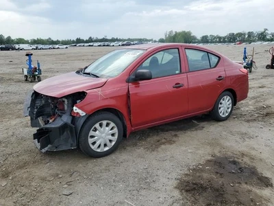 Radiador Nissan Versa 2015 usado OEM 163 k millas intercambio 671-50554 Foto 1 de 4