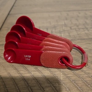 KitchenAid 5 Measuring Spoons Set Red - Picture 1 of 2
