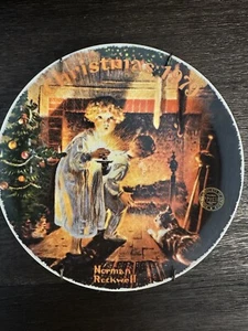 Norman Rockwell Plate Christmas 1979 "Someone's Up There" - Picture 1 of 2