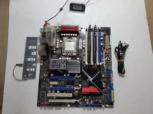 Asus Rampage II EXTREME Motherboard w/i7-920, 8GB RAM, IO Shield #0077 - Bild 1 von 11