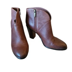 Vince Camuto Whisky Brown Leather Heeled Bootie Ankle Boots Size 7.5 - Picture 1 of 4