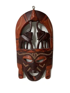 HAND CARVED AFRICAN MUHUHU WOOD FROM KENYA DECORATIVE 7 1/4 X 4 MASK - Picture 1 of 8