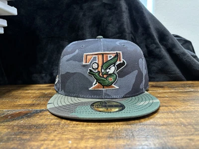 Toronto Blue Jays Strong Arm Shadow Woodland Camo New Era Fitted 7 7/8 Grey UV - Image 1 of 4