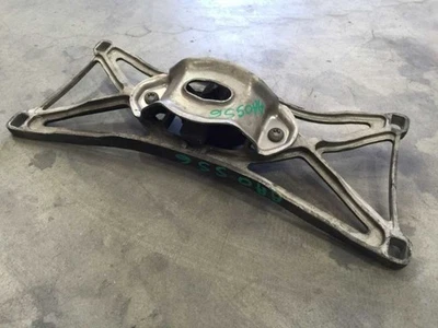 01 JAGUAR XK8 4.0L V8 AT TRANSMISSION CROSS-MEMBER 17005 - Image 1 of 4