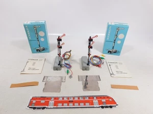 Märklin H0 AC 2x 7040 Main Signal Wing Signal Mint Box #EH384-0.5 - Picture 1 of 5