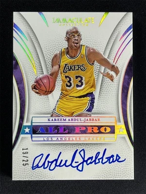 2024-25 Panini Colección Inmaculada Kareem Abdul-Jabbar Todo Pro Automático/25 Foto 1 de 2