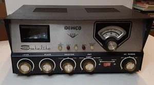 Demco Satelite transmitter Basestation Radio For restoration/parts - Photo 1/23