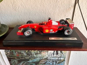F2001 Michael Schumacher x Hotwheels - Picture 1 of 3