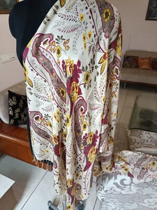 "Through Ring of Finger" Printed Pashmina Scarf. Wonder of Kashmir Handmade Wrap - Picture 1 of 9