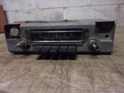 Plumero Plymouth, Valiant, Mopar A-Body - Radio AM de estado sólido - Mopar 3501622 Foto 1 de 4