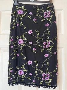 Karen Millen Black Floral Embroidered Lined Pencil Skirt with Beading Size 8 - Picture 1 of 9