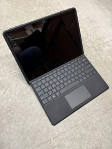 Microsoft Surface Pro 9 13" Intel i5 12th 256GB 8GB (Graphite) - Like New - Picture 1 of 8