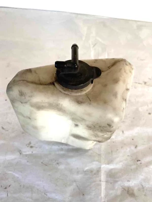 Toyota Camry 2004-2006 sedán recuperación de refrigerante botella depósito de desbordamiento Foto 1 de 4