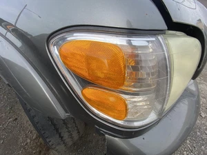 Used Turn Signal / Parking Light Assembly fits: 2003 Toyota Sequoia Park Lamp-Tu - Picture 1 of 24