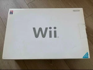 Nintendo Wii + WiiFit Korean Version Rare - Picture 1 of 4