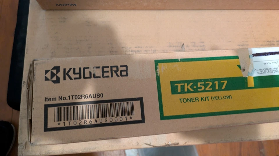 Tóner amarillo genuino OEM Kyocera TK-5217Y 1T02R6AUS0 para TASKalfa 406ci Foto 1 de 1