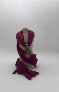 Preciosa bufanda de borla rosa magenta pavo real con colgante de bufanda en forma de lágrima - Imagen 1 de 9