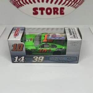 2012 #10 Danica Patrick GoDaddy Stewart Haas Chevy 1:64 NASCAR Lionel Diecast - Imagen 1 de 9