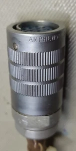 Amphenol 165-10 Connector - Picture 1 of 7