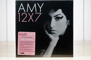 7" BOX: Amy Winehouse - 12x7 The Singles Collection, Limited Edition, NEU & OVP  - Bild 1 von 2