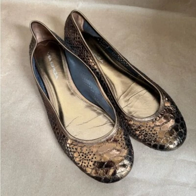 Via Spiga Bronze Metallic Faux Snakeskin Ballet Flats. Size 9 Foto 1 de 4