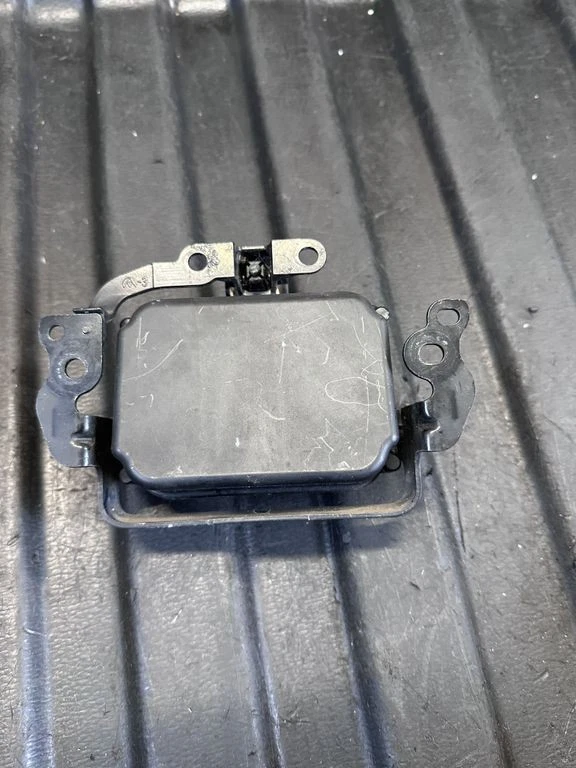 Lexus RX 450H 2020 Distronic radar sensor 8821047080 EUP12565 - Image 1 of 4