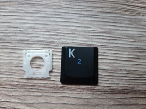 Single Key and Clip for Dell Latitude E5500 E5400 E6500 E6400 - Picture 1 of 3