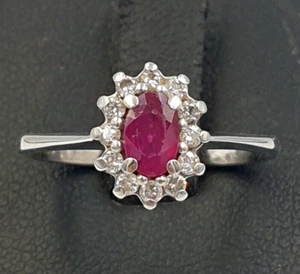 Anillo Margarita Usado Con Rubí Y Diamantes Naturales Oro Blanco Macizo 18K - Imagen 1 de 9