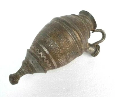 Antigua olla de cachimba de damas tribales grabada finamente plateada de latón antigua de 1850 Foto 1 de 4