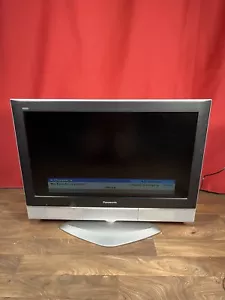 Panasonic Viera TX-32LXD52 32" 720p HD LCD Television No Remote - Picture 1 of 12