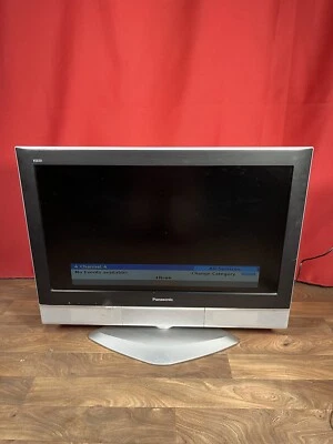 Panasonic Viera TX-32LXD52 32" 720p HD LCD Television No Remote - Image 1 of 4