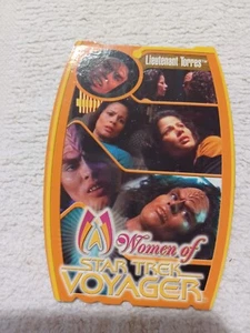 2001 WOMEN OF STAR TREK VOYAGER MORFEX CARD M7 TORRES AS HUMAN/KLINGON HALVES - Picture 1 of 1