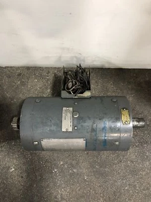 Motor Eaton Dynamatic 1/4HP Ajuste Velocidad 1650 RPM 3PH Tipo P M4-440000-2543 Foto 1 de 4