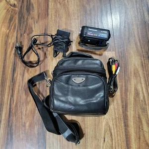 Panasonic HC-V201 High Definition Video Camera/Camcorder 10.0 megapixel 72x zoom - Picture 1 of 11