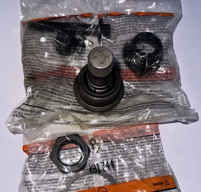 Rótula inferior delantera Moog K500129 para 03-19 Nissan Rogue Quest y Murano Foto 1 de 3