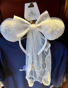 2025 Disney Parks Minnie Mouse Novia Orejas de Novia Arco Velo Diadema Boda Nuevo - Imagen 1 de 3