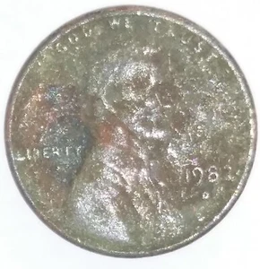 1982 D Lincoln Cent Small Date 2.9g C ALL PICS AND VIDEO UNUSUAL COLORS N TONE - Picture 1 of 6