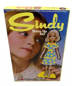 Vintage Sindy Dress Up Play Set Colorforms #639 scatola aperta mai usato 1979 - Foto 1 di 4