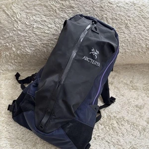 BEAMS × ARC'TERYX Arro 22 backpack in discontinued color - Picture 1 of 11