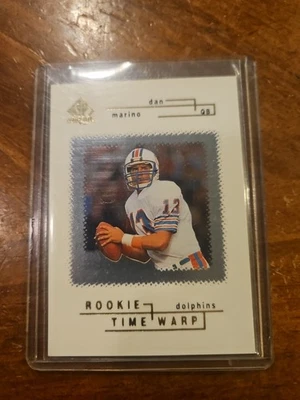 1998 SP Authentic - Rookie Time Warp Dan Marino #41 /2000 - Image 1 of 3