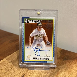 Mark McGwire 2025 Topps Update 90AU-MM on card Auto /25 Red 35th Athletics - Bild 1 von 3