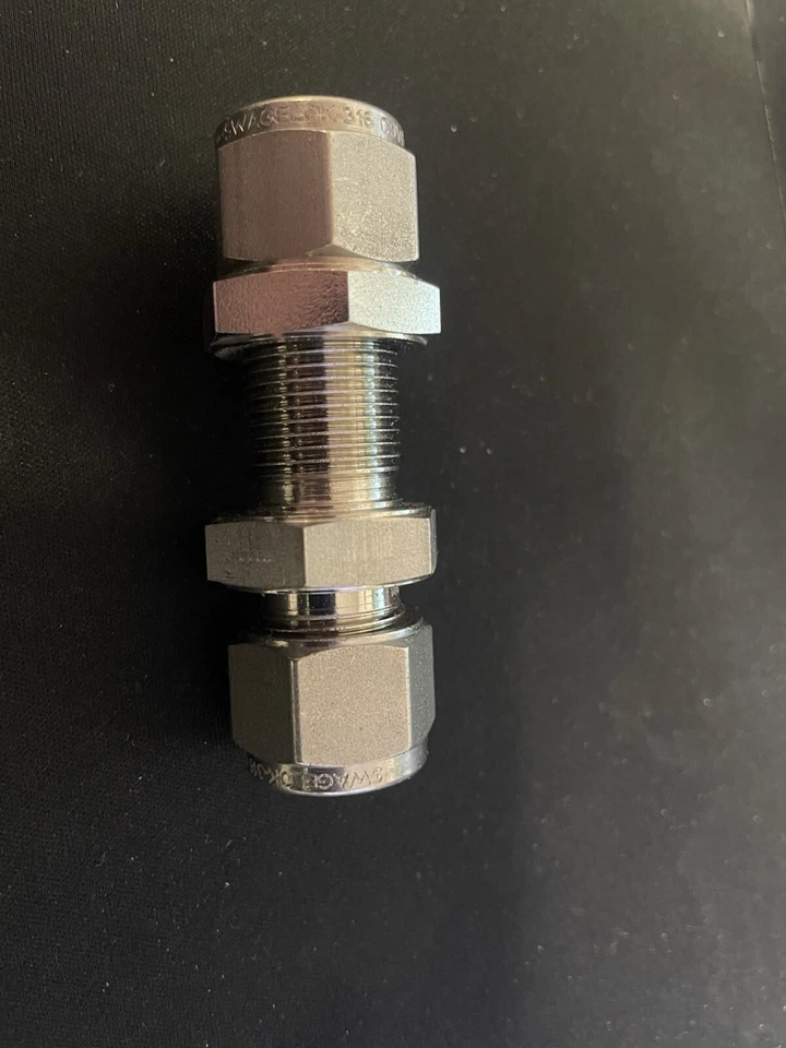 10mm Tube Union, Bulkhead, SS, Swagelok SS-10MO-61 - New - Image 1 of 1