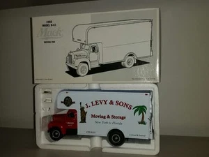 MOVING VAN MODEL B-61 1960 J.LEVY & SONS 19-1971 FIRST GEAR SCALA 1:34 - Foto 1 di 1