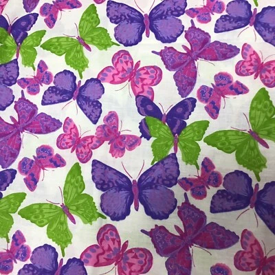 TELA DE EDREDÓN DE ALGODÓN rosa mariposa púrpura verde 1 yarda resortes creativos Foto 1 de 3
